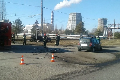 В Мозырском районе столкнулись Форд и Мерседес
